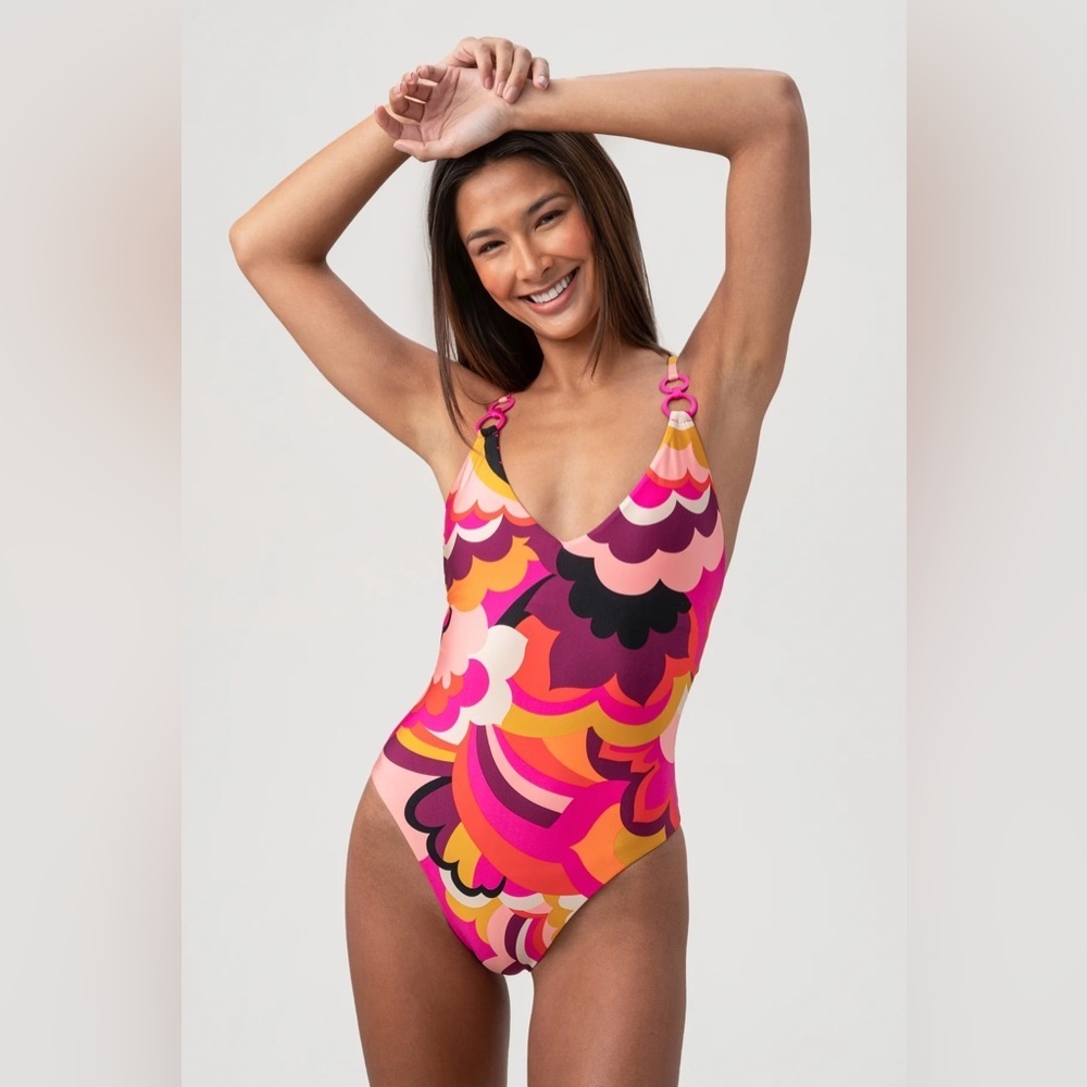 Trina Turk Women's Fan Faire Twist Back Halter Plunge One Piece Swimsuit Size 6